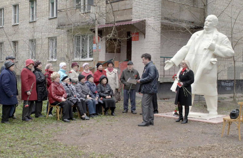 «Гоголя почитайте, камон,— все то же самое»