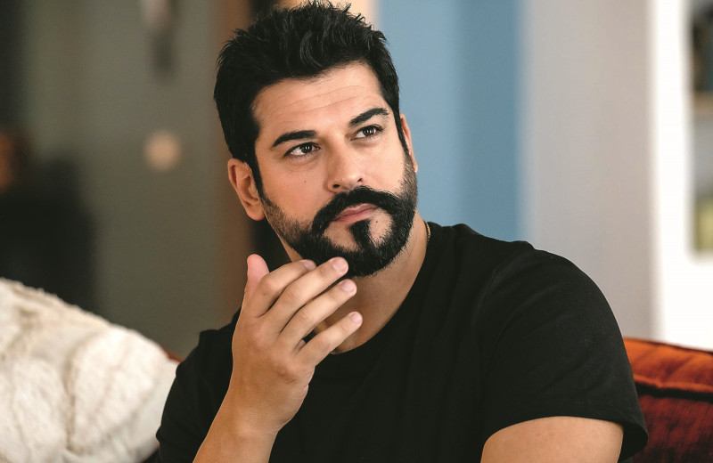 Бурак Озчивит. Великолепный век