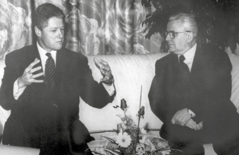 За два дня до…