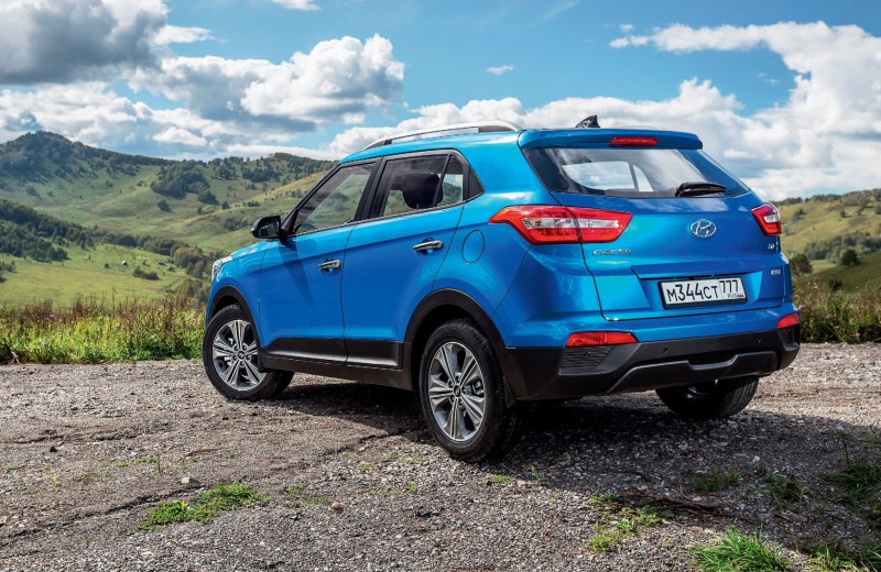 Hyundai Creta. Маяк на скалистом берегу