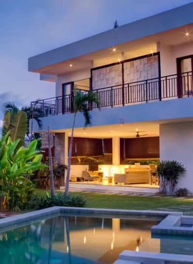 Домик с видом на жительство