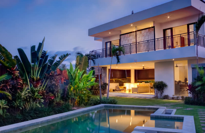 Домик с видом на жительство