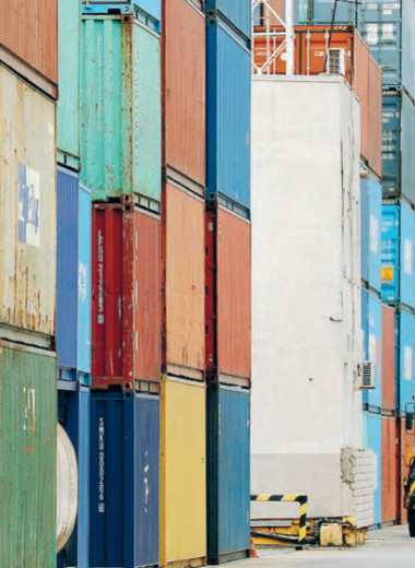 Контейнеры ловят баланс