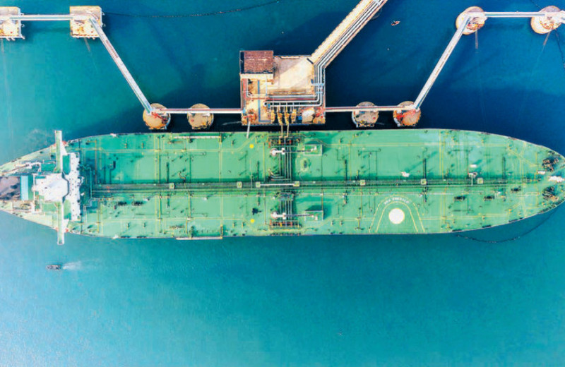 Танкеры загружают наценками