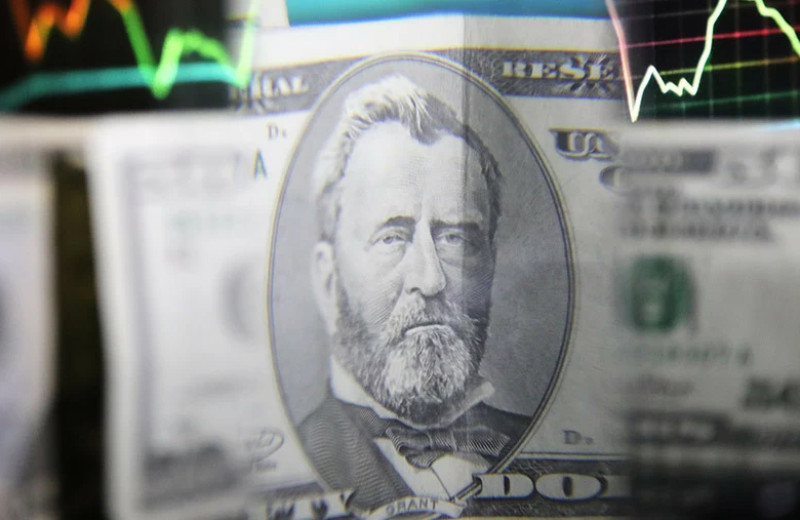 Доллар стал синтетикой