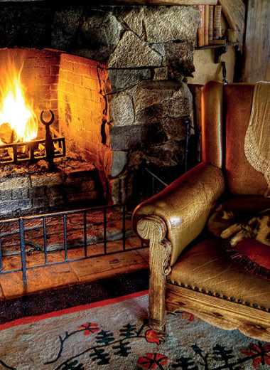 Магия камина: тепло, красота и немного волшебства