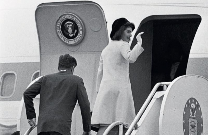 Владимир Познер о фотографии Джона и Жаклин Кеннеди перед полётом в Даллас