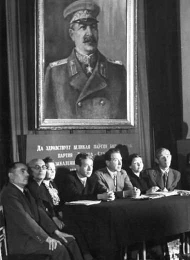 Заседание комитета по утверждению модной одежды