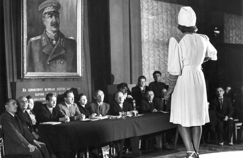 Заседание комитета по утверждению модной одежды