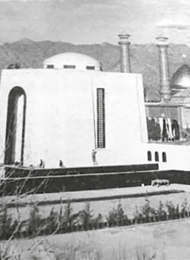 Исчезнувший мавзолей, обретённое тело…