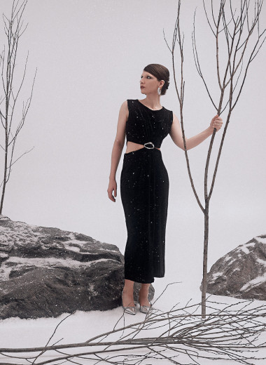 Ночь плывёт