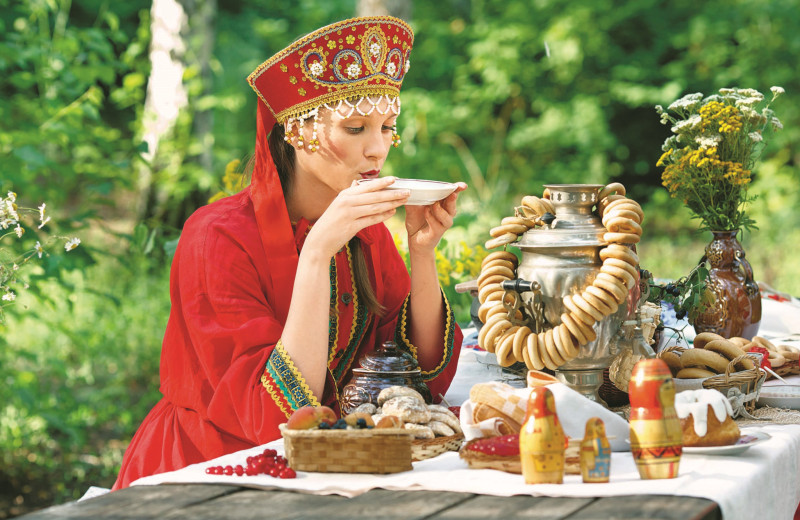 Может, чайку?
