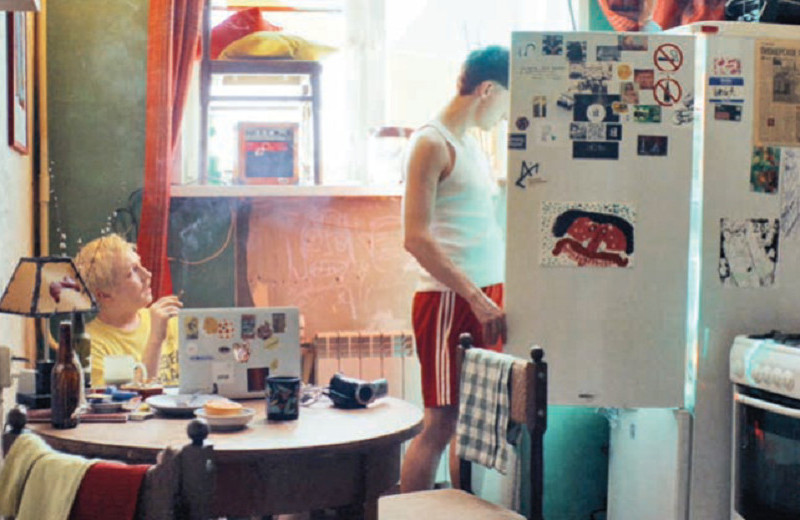 Каждый каждому друг