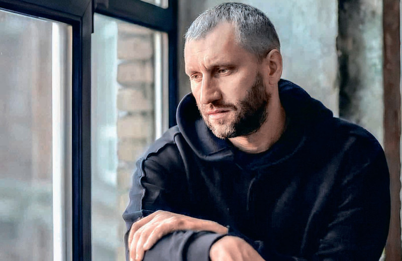 Юрий Быков: «Сложно было поверить, что я вообще буду творческим человеком, стану этим зарабатывать»