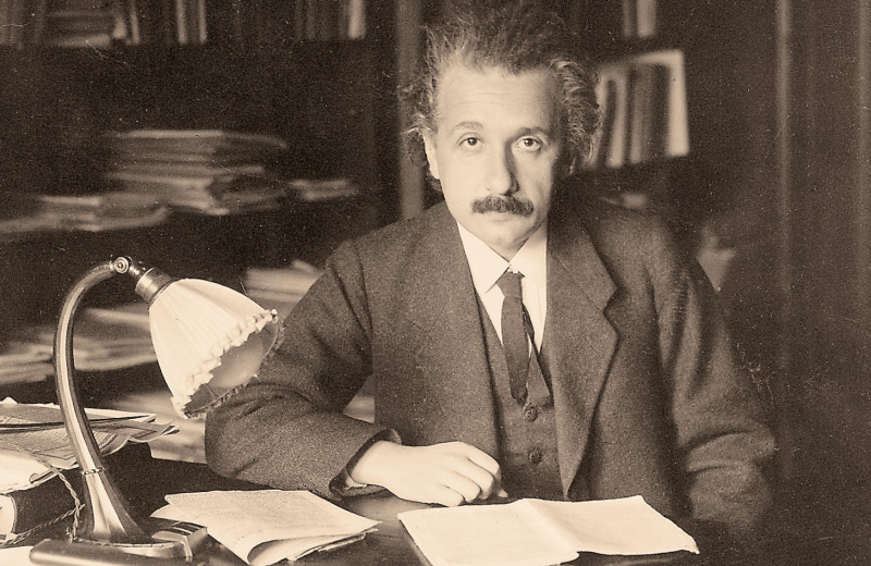 Профессор Эйнштейн. Распространённые ошибки его биографов