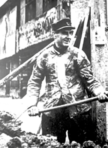 Генералиссимус против Маршалла