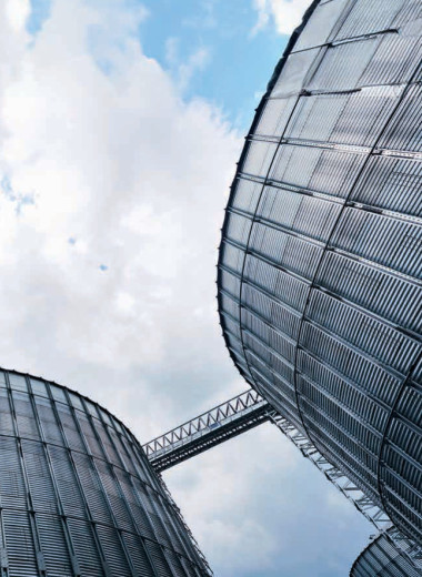 Промышленность возвращается в город