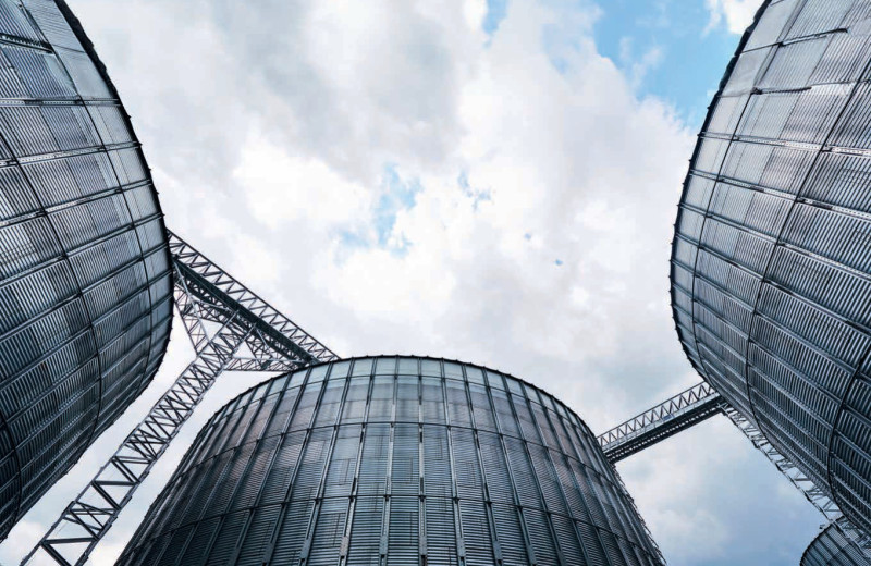 Промышленность возвращается в город