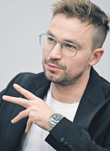 «Первое, что будет подкупать зрителей,— свежий взгляд молодых людей на девяностые»