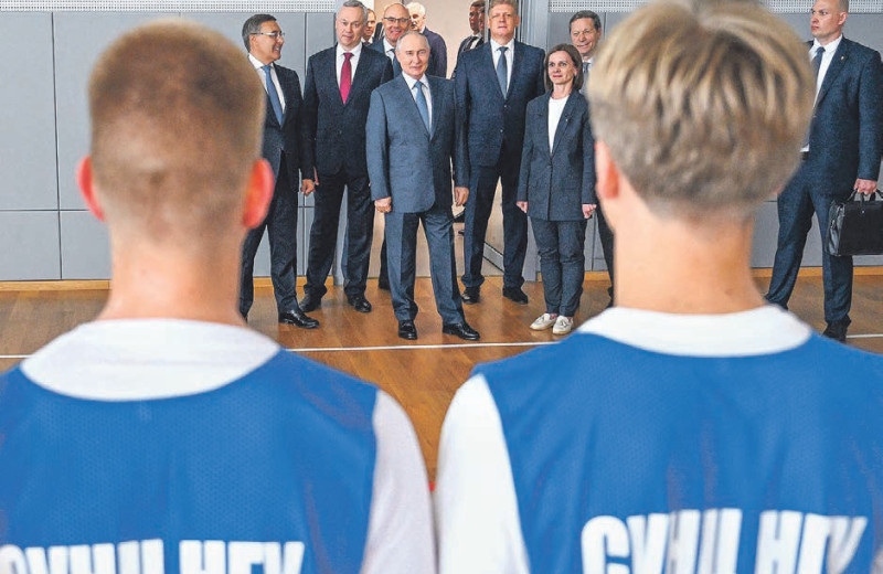 У нас длинные кольца