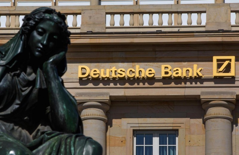 Новый удар по Deutsche Bank