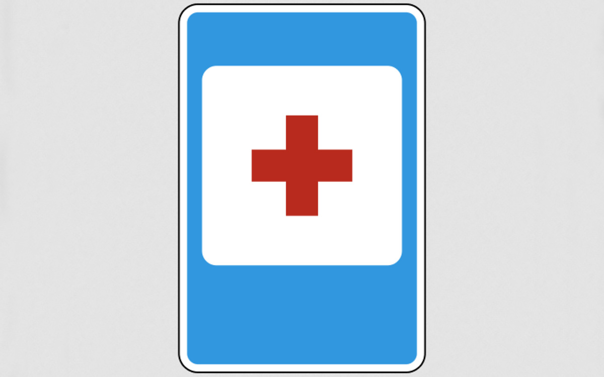 Знак 7.1 «Пункт медицинской помощи»