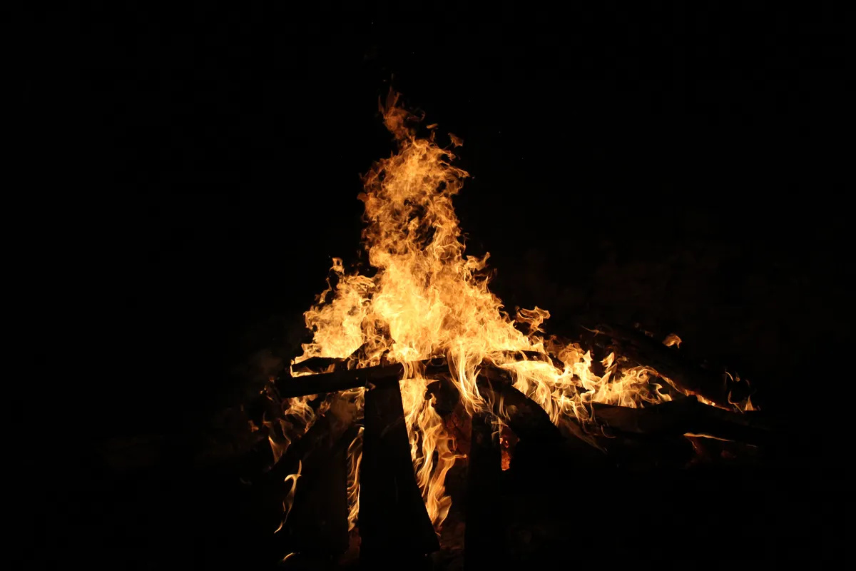 fire-l-1.webp