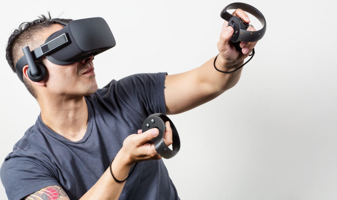 oculus-touch-e1541688240305.jpg