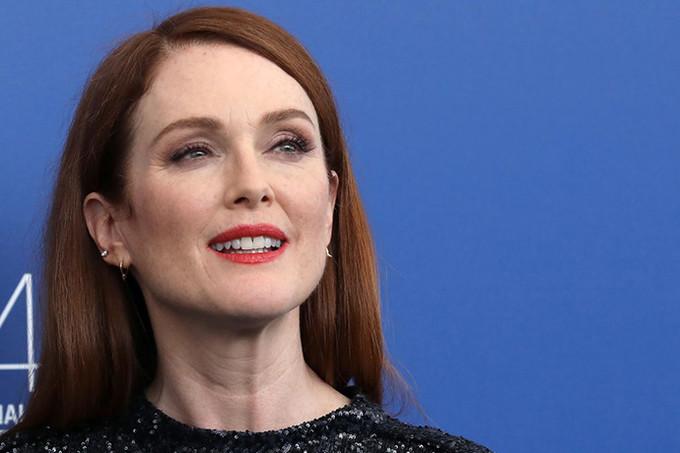 Джулианна Мур: «Я строила дом на фундаменте своего одиночества» Джулианна Мур: «Я строила дом на фундаменте своего одиночества»