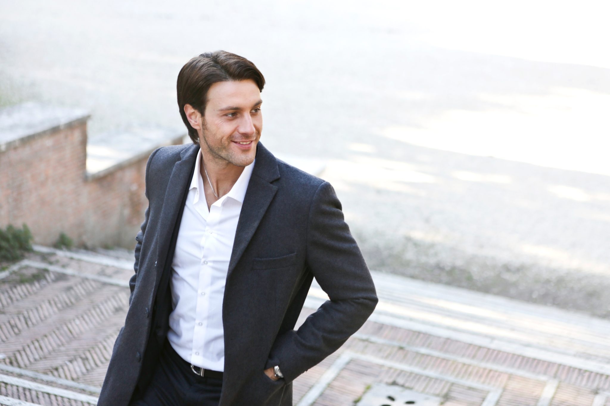 businessman-coat-daylight-832998.jpg