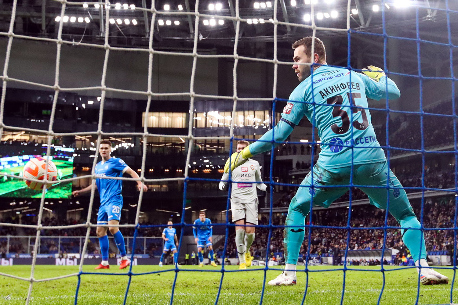 Игорь Акинфеев