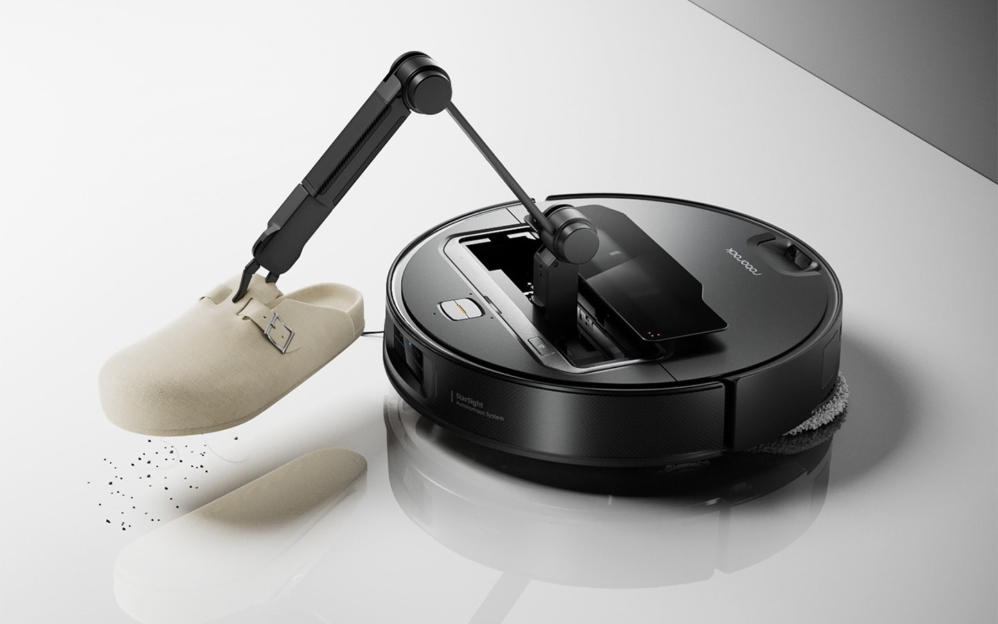 Робот-пылесос с механической рукой Saros Z70