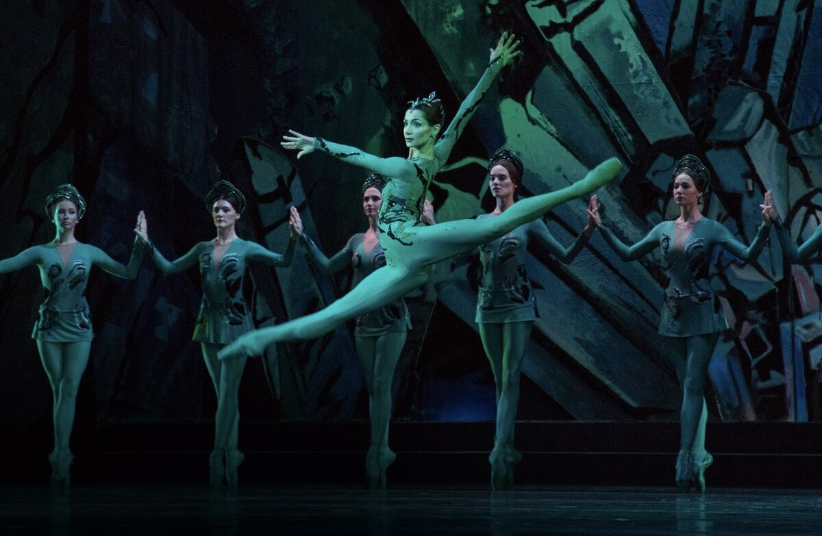 «Каменный цветок», 1957 год