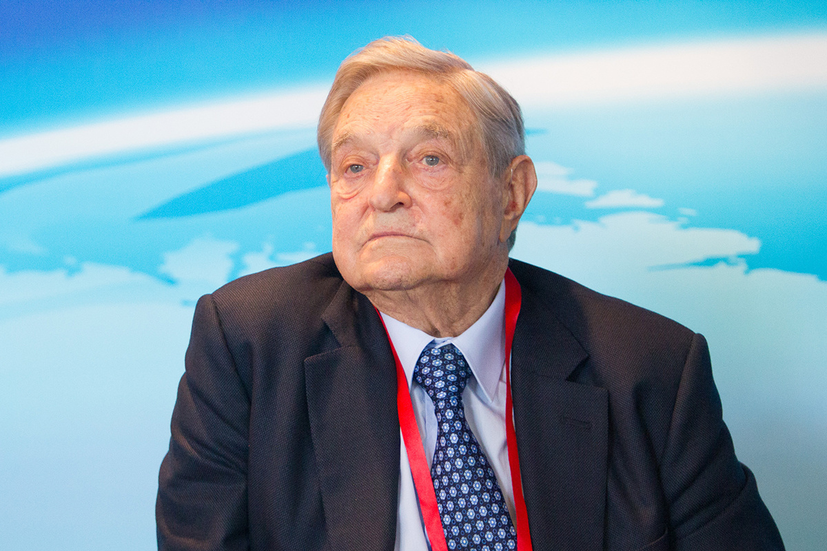 Джордж Сорос, передал управление Soros Fund Management LLC из-за возраста