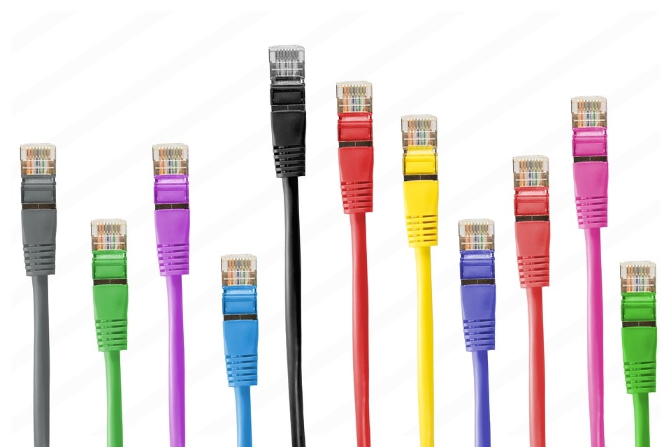 network-cables-494645_960_720-1.jpg