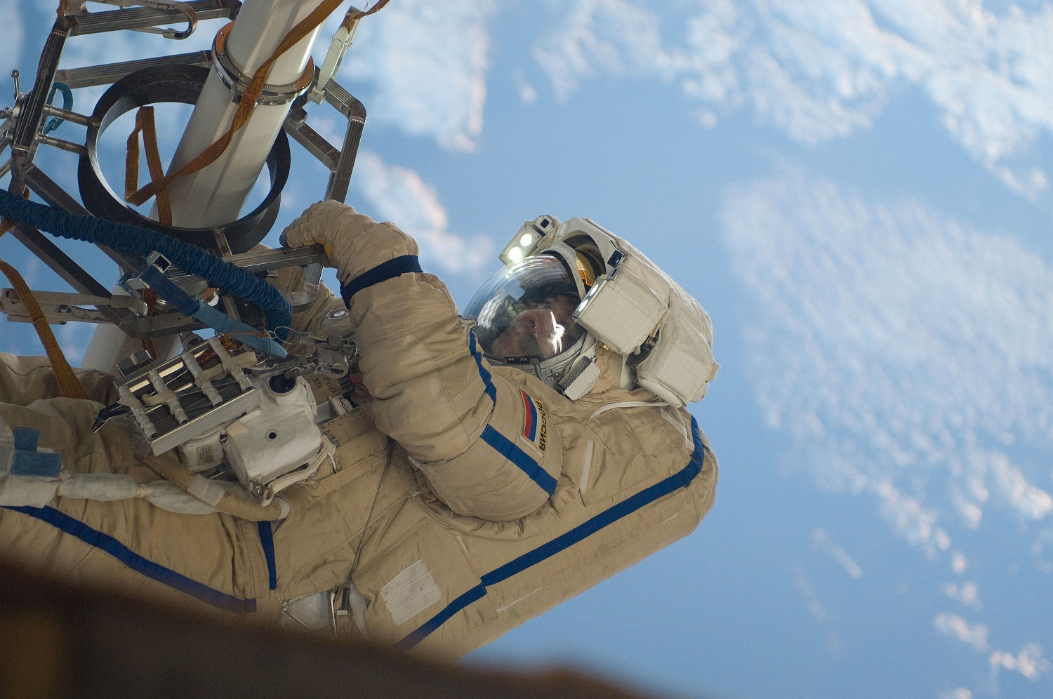 Oleg_Kononenko_Spacewalk1_February_2012-1.jpg