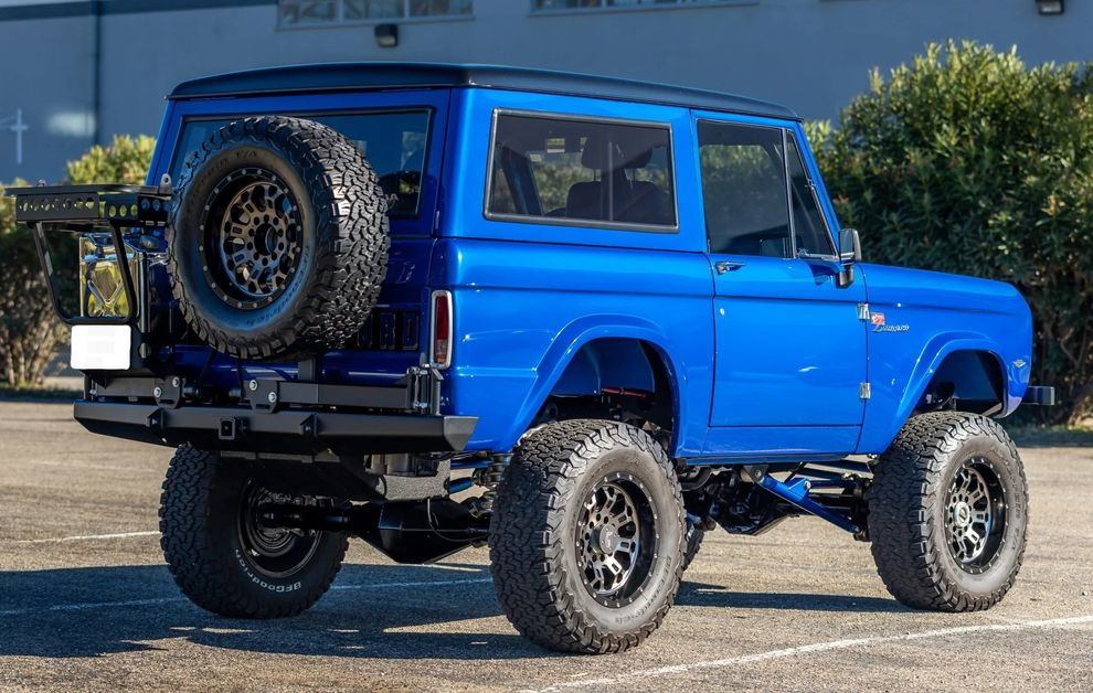 img_1679312607_0374_210_this_1968_coyote_powered_ford_bronco_is_ready_to_tear_up_any_off_road_trail_out_there_2.jpg