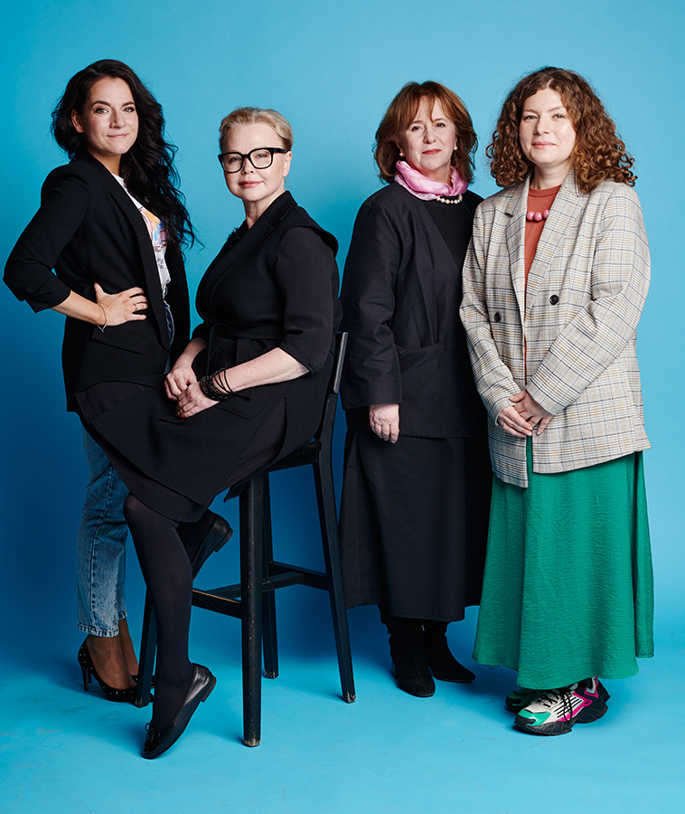 БИЗНЕС (слева направо): Оксана Костив, Оксана Косаченко, Александра Бабкина, Наталья Поппель