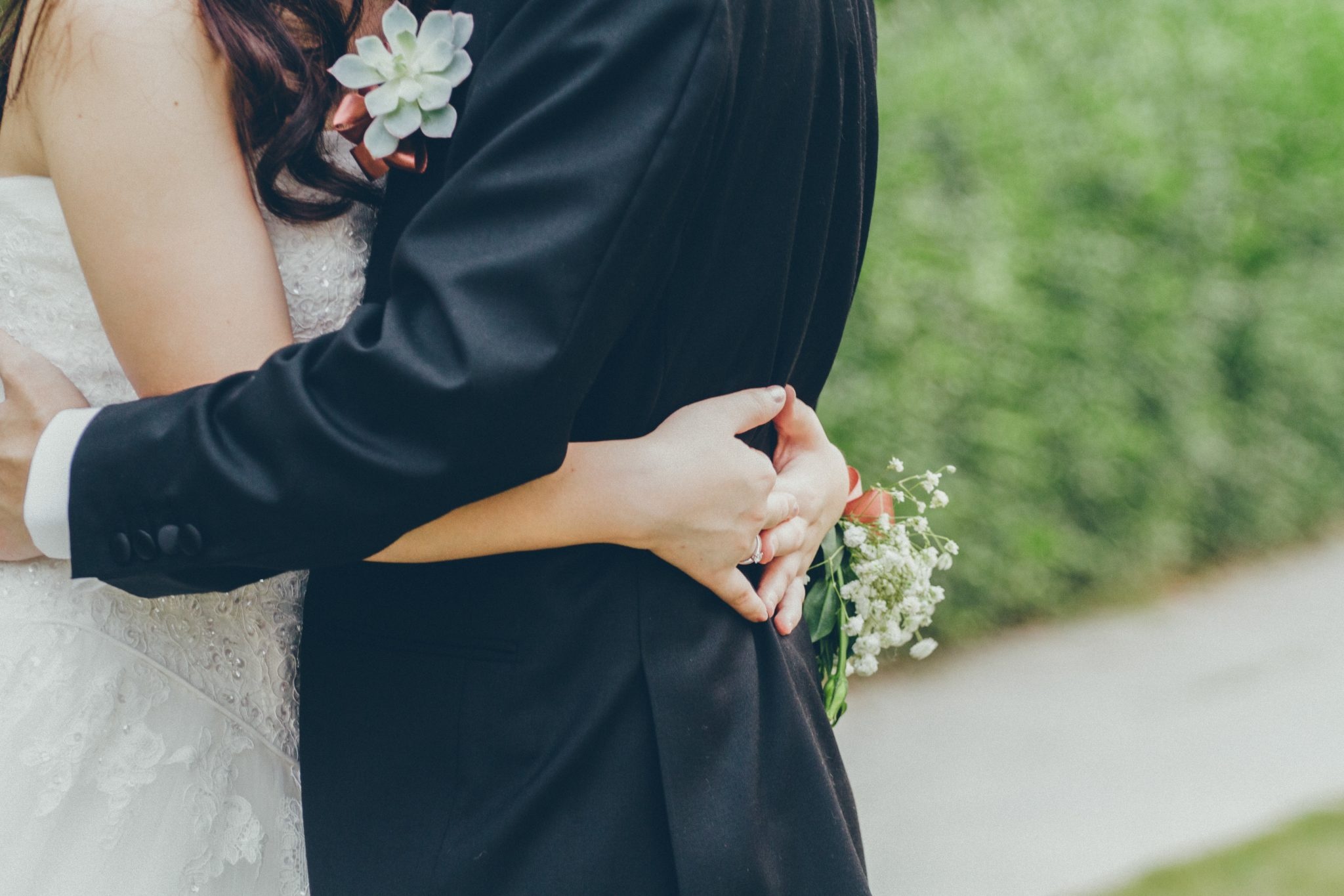 affection-blur-bridal-1023233.jpg