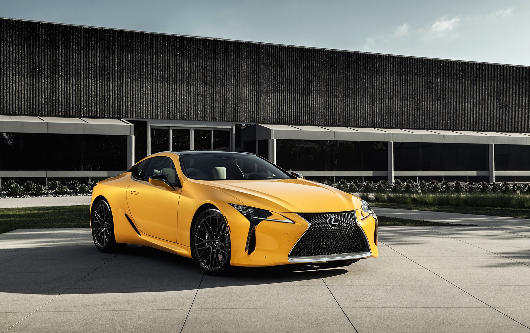 zzz-2019-lexus-lc-500-inspiration.jpg__1556264362__31955.jpg